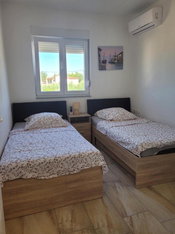 Appartement Baraba Maslenica Rum bild